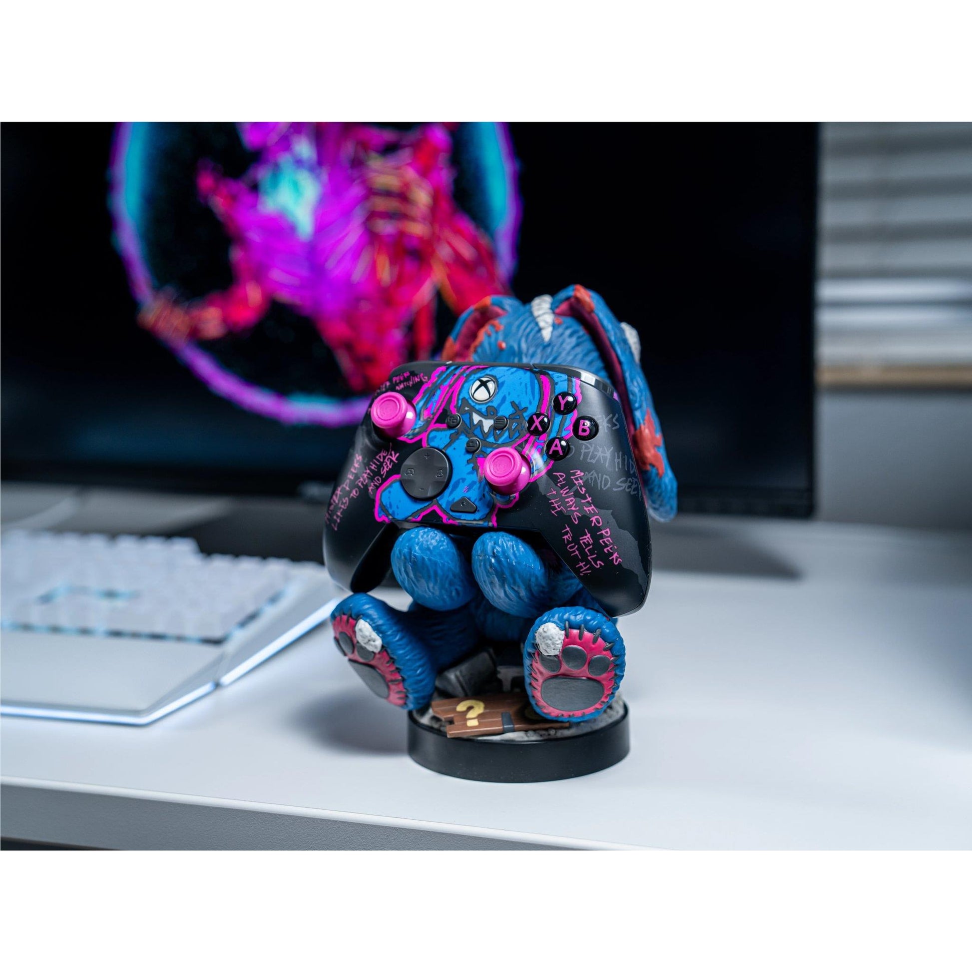 Cable Guy - Mr Peeks Controller & Phone Holder