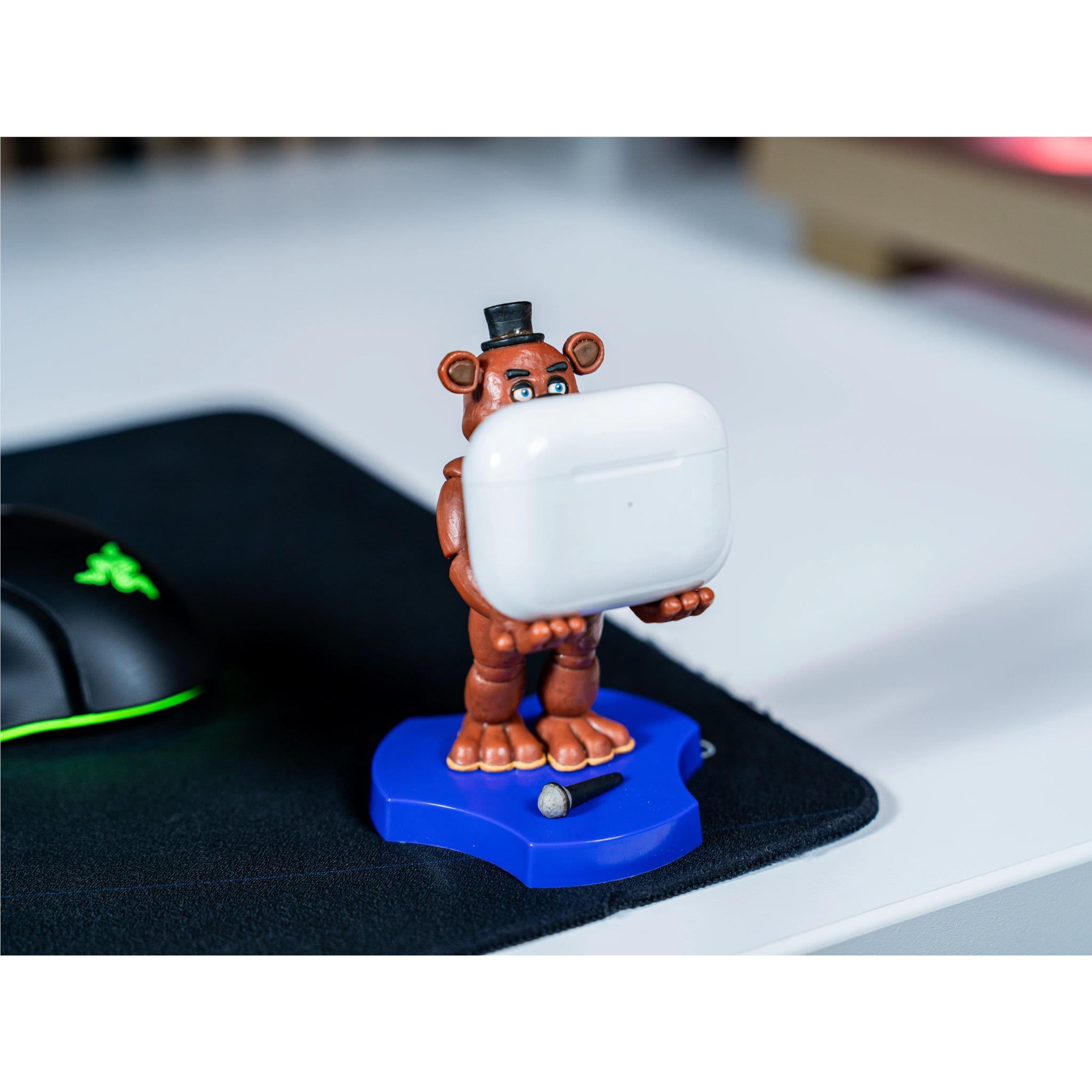 Cable Guy - Freddy Controller & Phone Holder