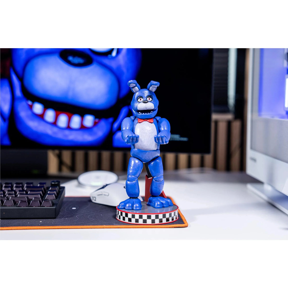 Cable Guy - Bonnie Controller & Phone Holder