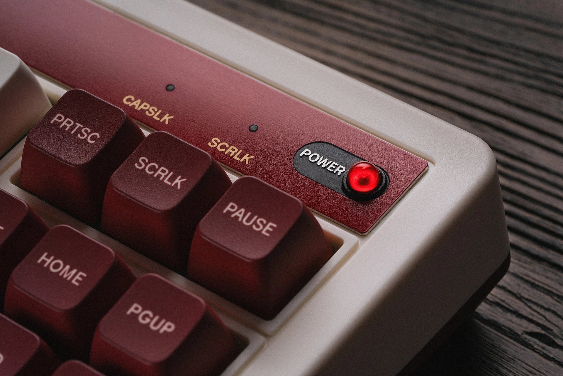 8BitDo Retro Mechanical Keyboard - Fami Edition