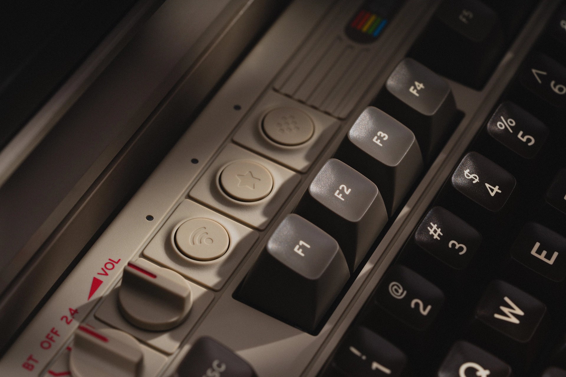 8BitDo Retro Mechanical Keyboard - C-64 Edition