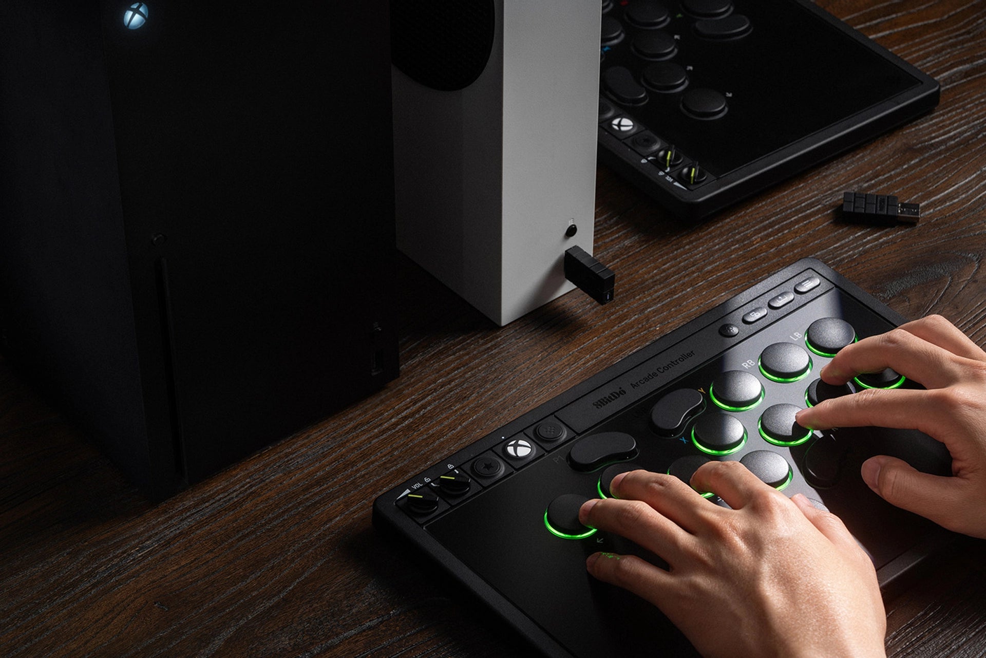 8BitDo Arcade Controller for Xbox - Black