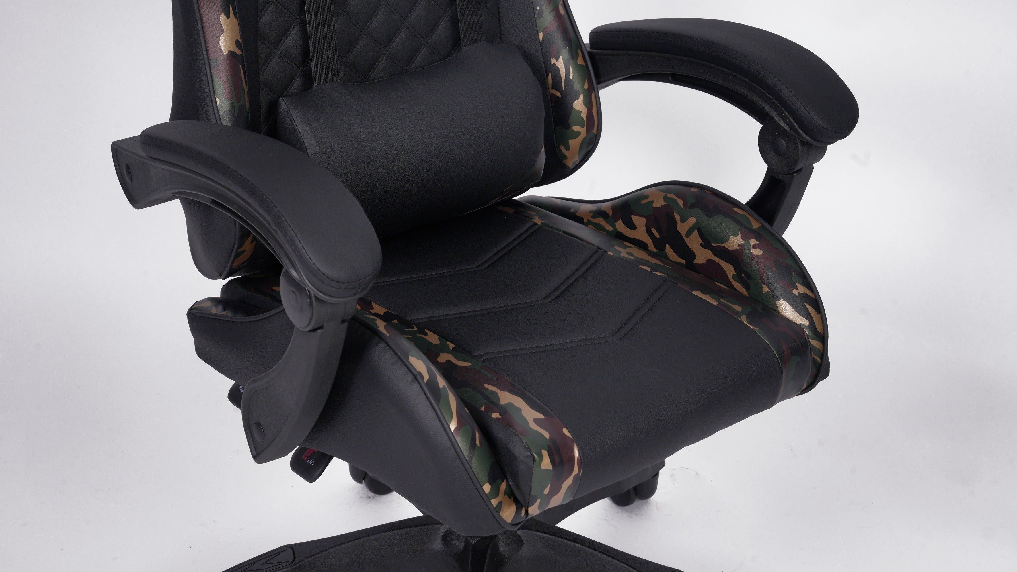 Playmax Studio Core Gaming Chair - Jungle Camo/Black