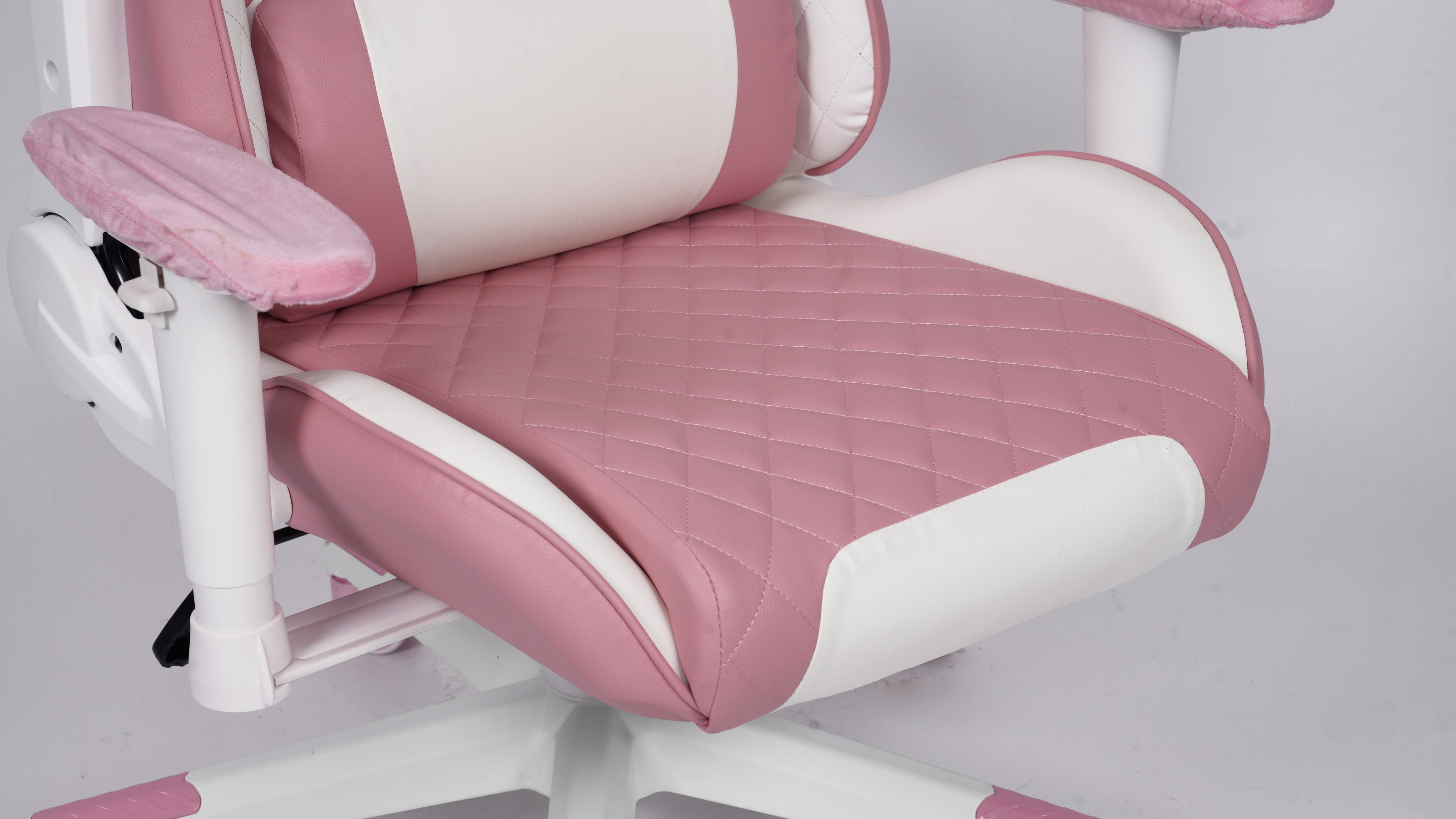 Playmax Studio Cat Gaming Chair - White/Pink