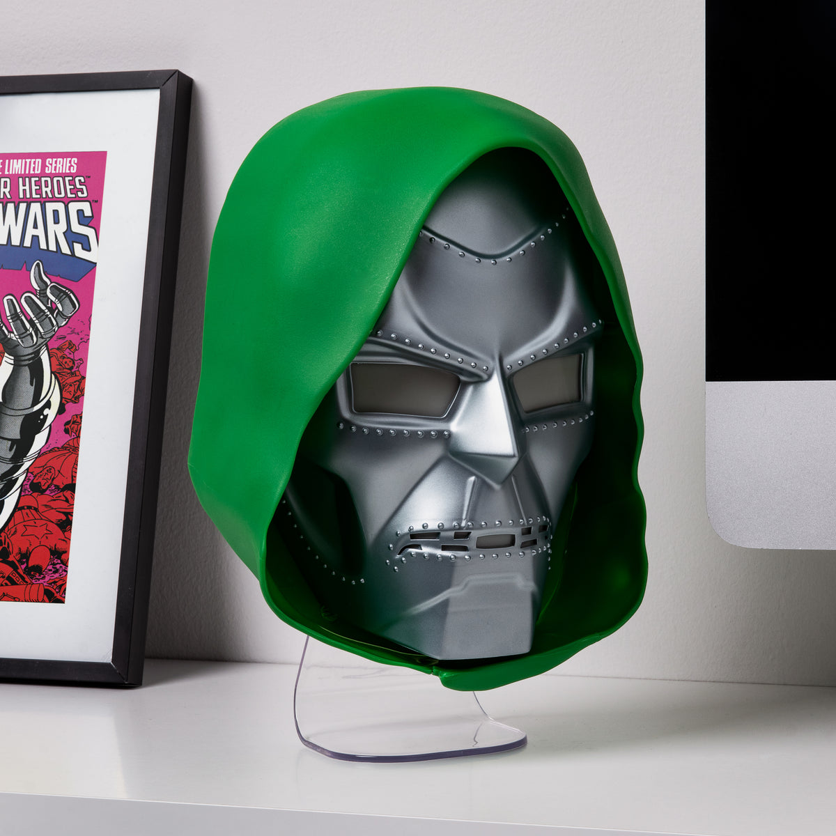 Marvel Dr Doom Mask Light