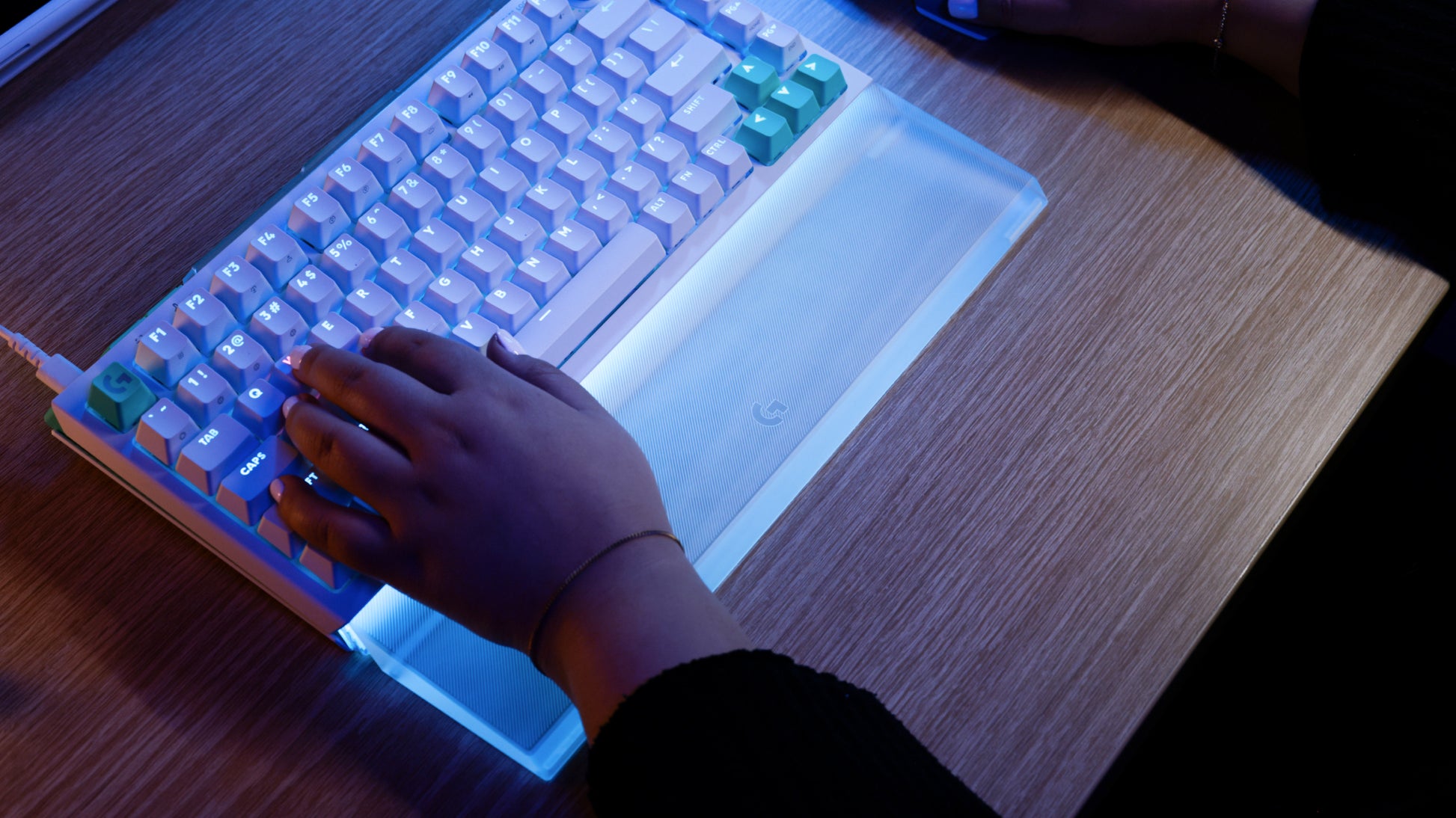 Logitech G512 X 75 Palm Rest