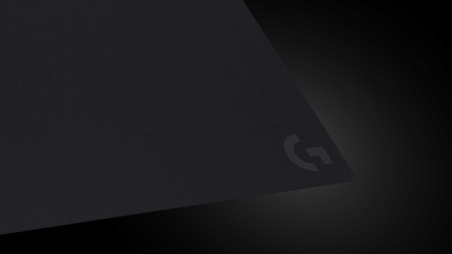 Logitech G840 XL Cloth Gaming Mouse Pad