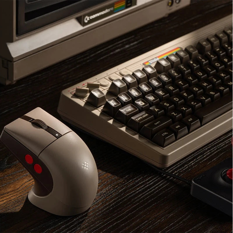 8BitDo Retro R8 Mouse - C64 Edition